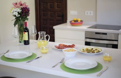 Pinar del Advocat Villa | Villa de lujo, impresionantes vistas al mar, piscina privada y jardín.