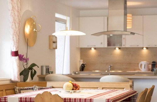 Seefeld in Tirol Chalet De Esquí | Casa de lujo con piscina, show de lugar, baño y sauna