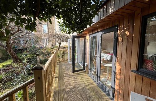 Clevedon Casa | Luxury Detached Hideaway near town, beach and woods