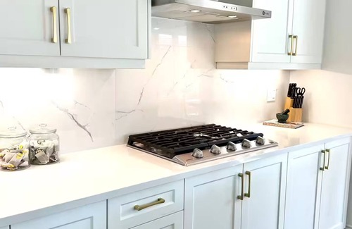 Whitby Casa | Luxury Detached Home | Spacious, Bright & Modern