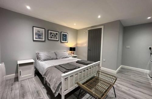 Luton Apartamento | Luxury Detached Studio Apartment in Luton