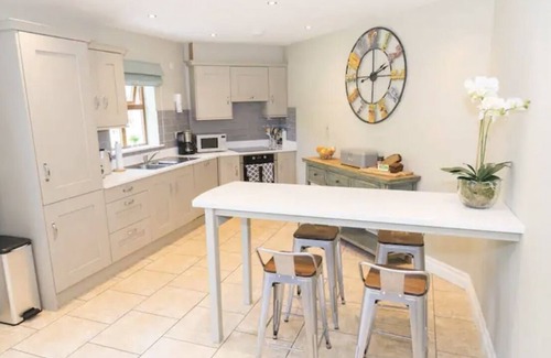 Dingle Casa | Luxury Dingle Home close to town center, 4 bedrooms