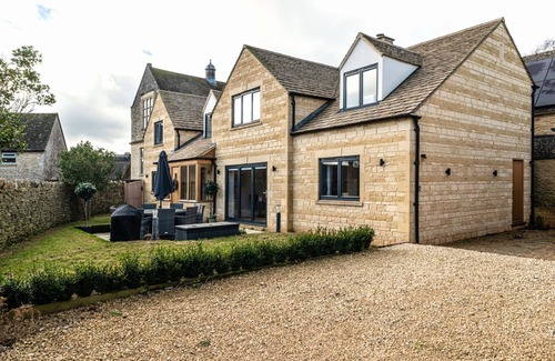 Stow-on-the-Wold Casa | Luxury dog friendly holiday cottage - Nursery End House