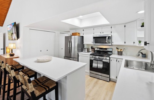 Munds Park Casa | Luxury Double-Cabin with Panoramic Forest Views. Two for the price of one!