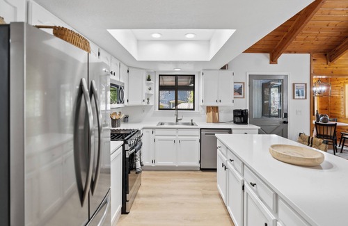 Munds Park Casa | Luxury Double-Cabin with Panoramic Forest Views. Two for the price of one!