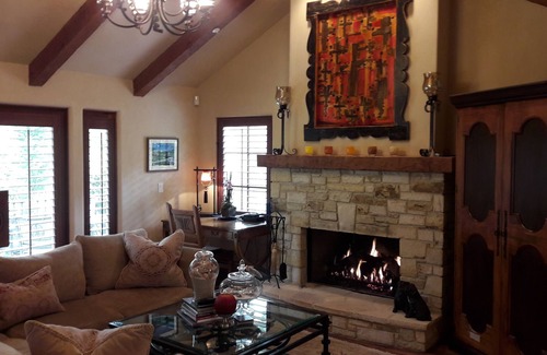 Carmel Valley Casa | El centro de lujo Carmel Inicio - a pie de todo