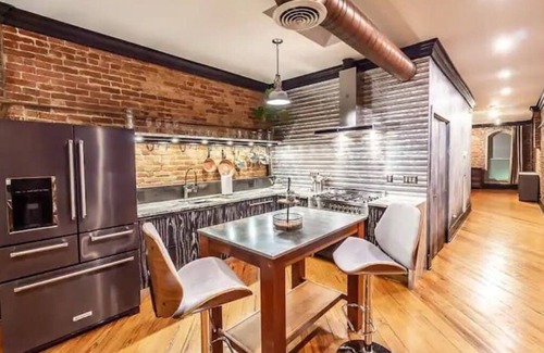 Paducah Condominio | Luxury Downtown Paducah 2 Bedroom 2 Bath Double Condo