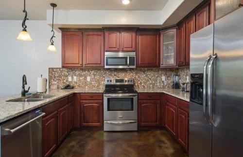 Moab Apartamento | Luxury Downtown Rental (Hot Tub/Pet Friendly) - La Dolce Vita Villas #9