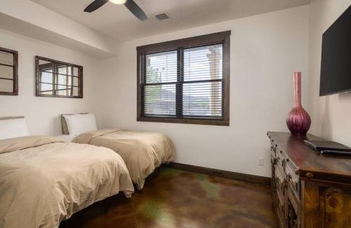 Moab Apartamento | Luxury Downtown Rental (Hot Tub/Pet Friendly) - La Dolce Vita Villas #9