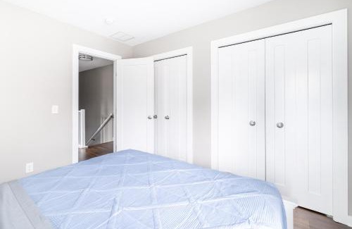 Downtown Cleveland Casa | Luxury Downtown Townhome Private Garage Unit 6