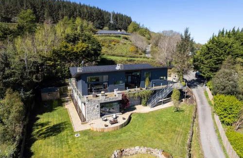 Kilgobbin Casa | Luxury Dublin Mansion with 6 Bedrooms
