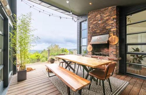 Kilgobbin Casa | Luxury Dublin Mansion with 6 Bedrooms