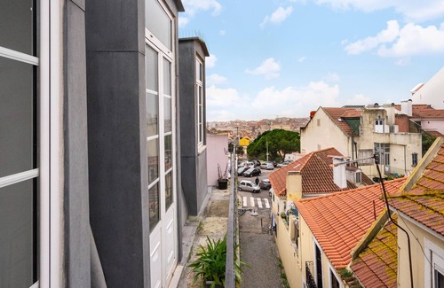 Alfama Apartamento | Luxury Duplex Prime Location