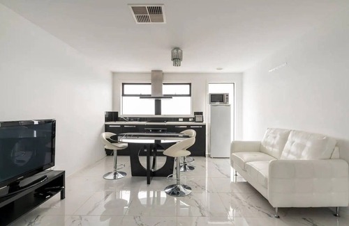 Point Cook Villa | Luxury Entire Home for up to 16 People