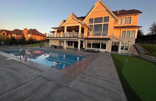Langley Casa | Luxury Equestrian Estate BR - 1