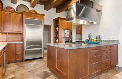 Northeast Santa Fe Villa | Luxury Estate w/ Hot Tub & Casita