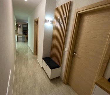 Slavonski Brod Apartamento | Luxury family apartment Tomi