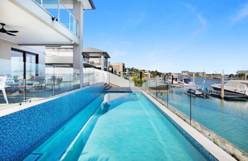 Gold Coast Casa | Luxury Family Retreat in Hope Island