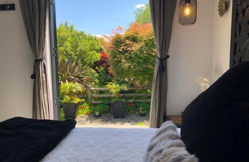 Egmont Village Casa | Luxury Farm Escape Tiny Home New Plymouth-Egmont Village