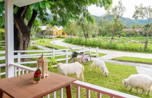 Pai Complejo | Luxury Farm House