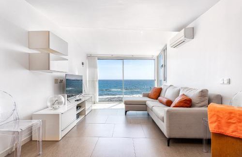 Melenara Apartamento | Luxury First Line Apartment.