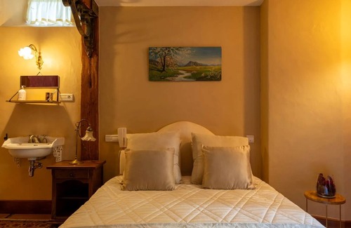 Mesnil Sous Les Cotes Otro | Luxury Five Bedroom Farmhouse for a Relaxing Stay in French Mountains