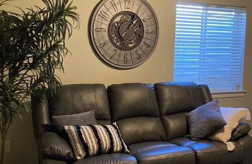 Logan Casa | Luxury five bedroom townhouse! Great location just off of Main Street!