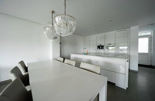 Uitdam Casa | Luxury flat with 3 bedrooms, 3 bathrooms and glass veranda
