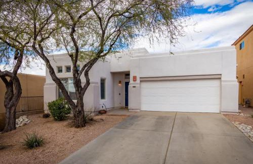 Casas Adobes Casa | Luxury Foothills Oasis with Mountain Views