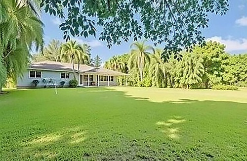 San Carlos Park Casa | Luxury Fort Myers Villa w/Pool, Chef Kitchen & Half-Acre Paradise