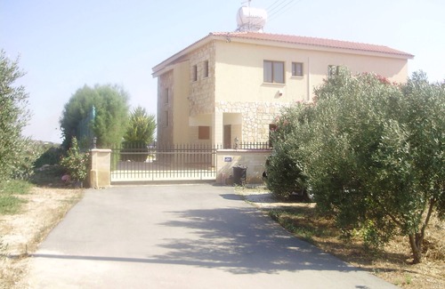 Kathikas Villa | Villa de lujo de cuatro dormitorios en zona tranquila de Kathikas con piscina privada grande
