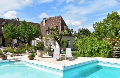 Port-Sainte-Foy-et-Ponchapt Casa | Luxury Villa in Dordogne with Pool & Privacy