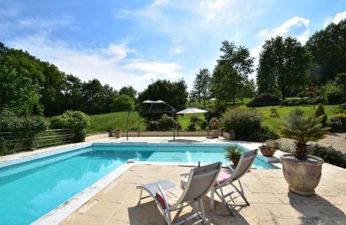 Port-Sainte-Foy-et-Ponchapt Casa | Luxury Villa in Dordogne with Pool & Privacy