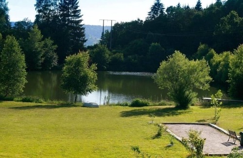 Saulxures-sur-Moselotte Cabaña | Casa rural renovada con spa, jacuzzi y billar, ideal para familias y mascotas