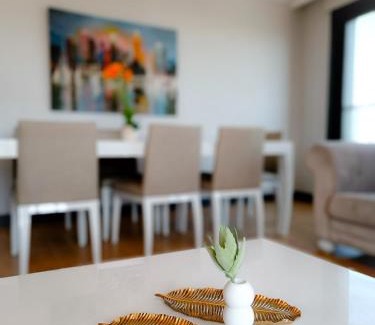 Kagithane Apartamento | Luxury Fully Equipped 3BR 2BA Apartment by Siena Suites