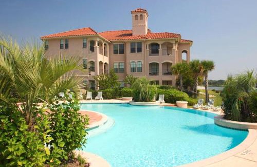 Nassau Bay Apartamento | Luxury Fully Furnished Apartments by NASA and Kemah Boardwalk