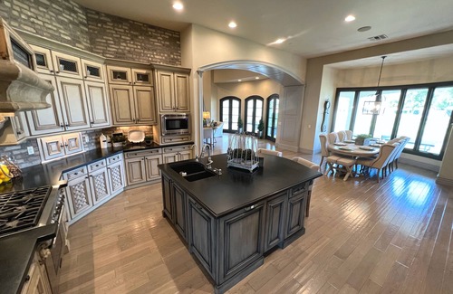 Peoria Casa | Luxury Gated Estate - Minutes to Peoria Sports Complex and Scottsdale
