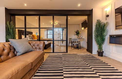 Ayr Apartamento | Luxury Georgian Aparthotel by Hauss Ayr - 5mins to Beach, Town Centre!