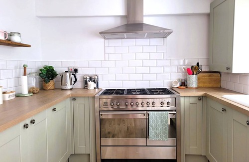 Montpellier Apartamento | Luxury Getaway, Cheltenham's Finest Location