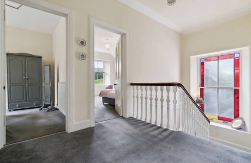 Pitlochry Casa | Luxury Getaway in Pitlochry – 6 Bedrooms, 5 Baths, Hot Tub & Scenic Views