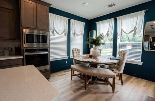 Atascocita Apartamento | Luxury Getaway w/Pool, Sauna, Gym & Lagoon