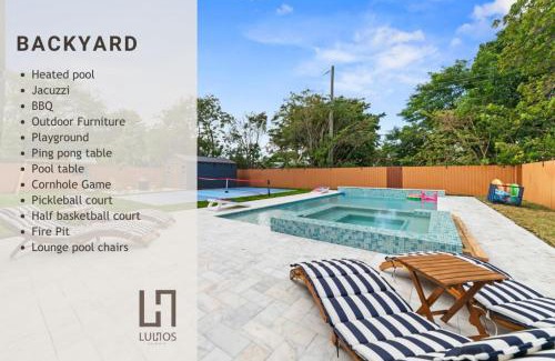 Miami Gardens Casa | Luxury Getaway with Retreat Heated pool and Jacuzzi L31