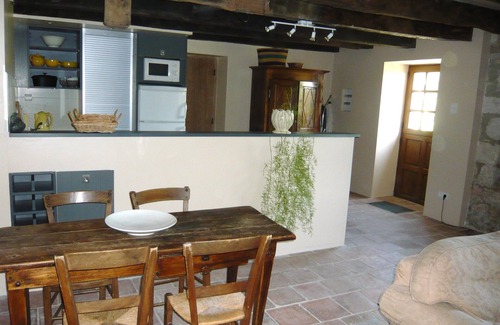 Boisse Cabaña | Luxury gite for adult couples, peaceful, open views, large swimming pool