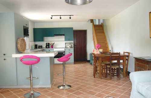 Boisse Cabaña | Luxury gite for adult couples, peaceful, open views, large swimming pool
