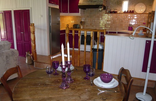 Boisse Cabaña | Luxury gite for adult couples, peaceful, open views, large swimming pool