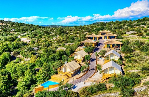 Susica Casa | Luxury Glamp New Horizons V