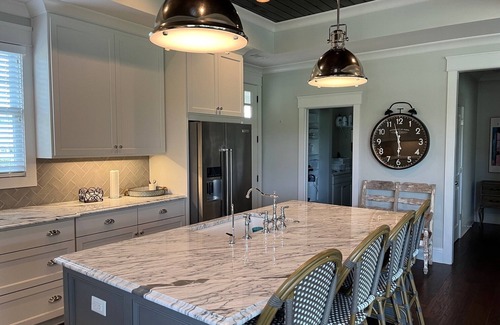 Reynolds Landing Cabaña | Luxury Golf/Lake Cottage in Reynolds Lake Oconee, behind practice range & green!
