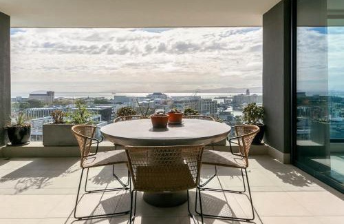Green Point Apartamento | Luxury Green Point Apartment with Ocean Views
