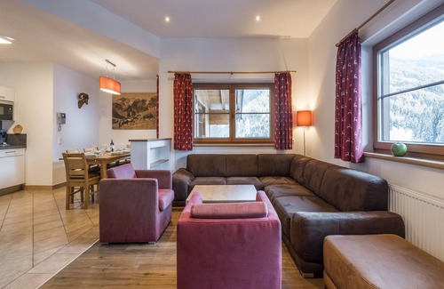 Viehhofen Casa | Luxury group accommodation near lift