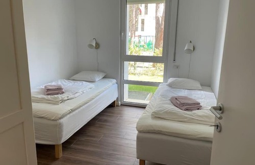Ishem Apartamento | Luxury ground floor Apt with garden - Bay of Lalzi